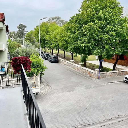 Mek Homes 1 Apartment