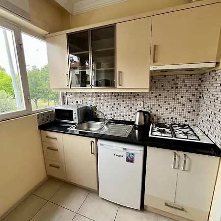 Mek Homes 1 Apartment *